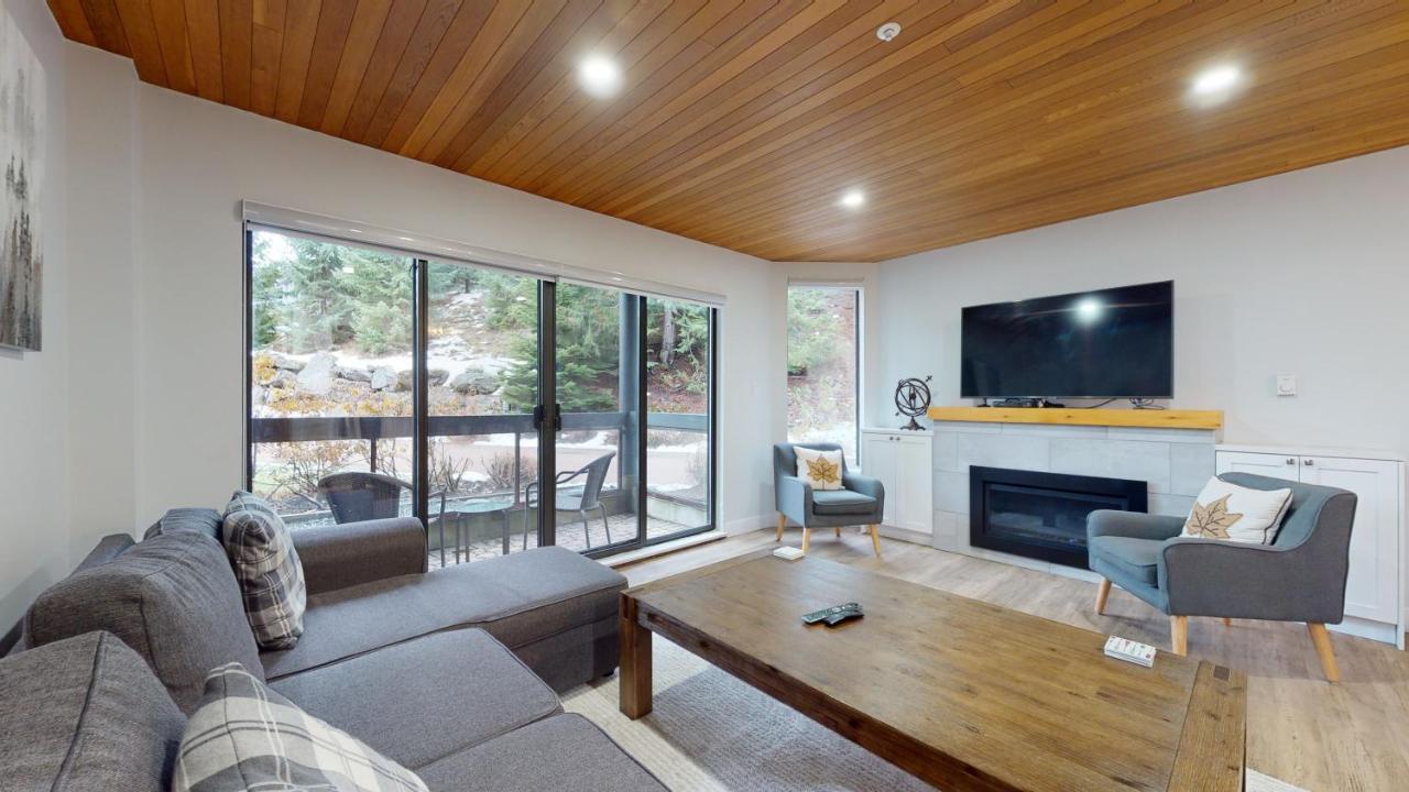 Ironwoods On Blueberry Hill By Whistler Blackcomb Vacation Rentals Eksteriør bilde